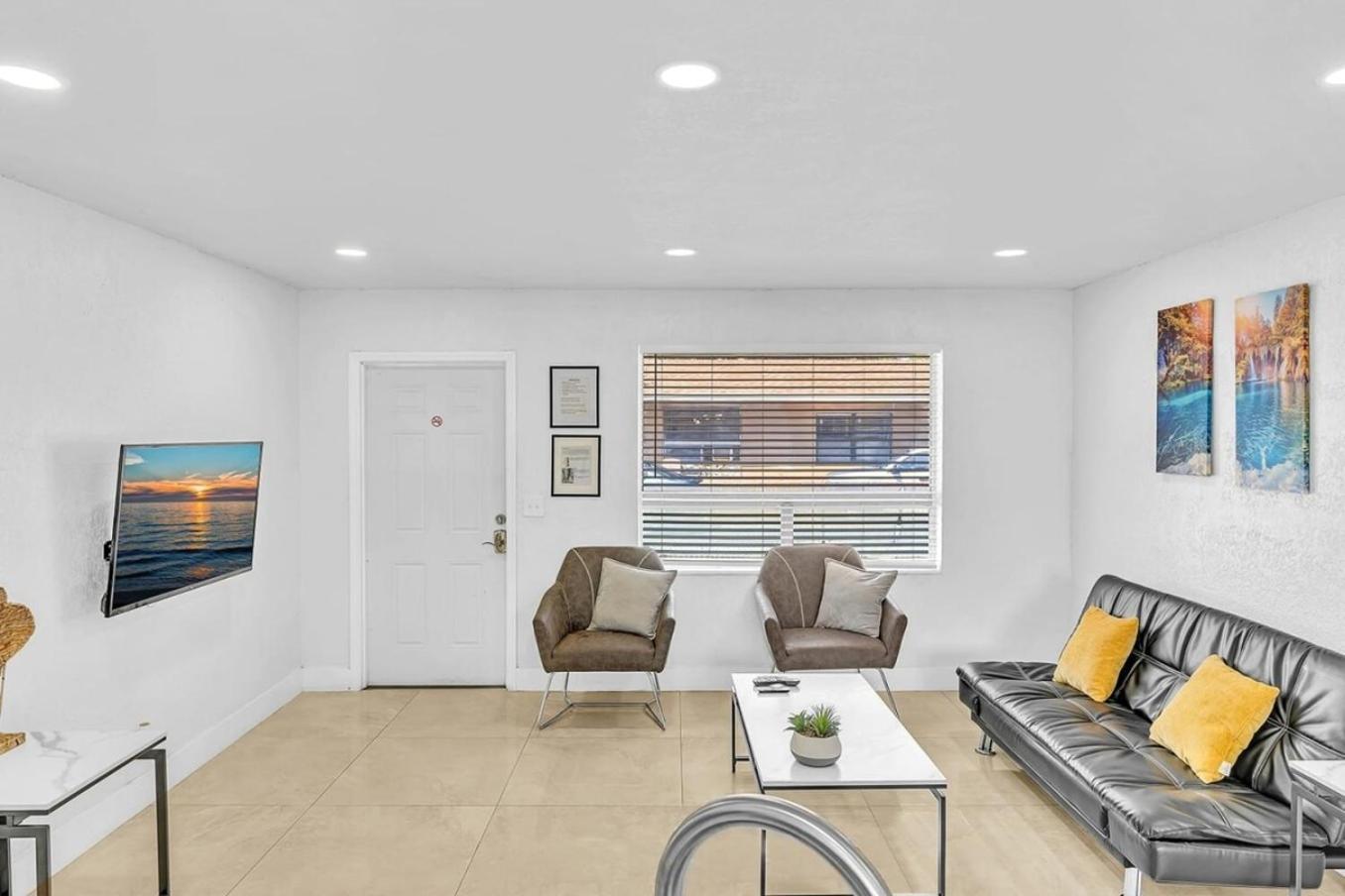 New Stylish 2 Bdrm Mins To Beach & Aventura Mall Hallandale Beach Exterior foto